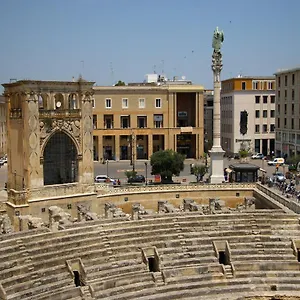 casa-dei-mercanti-town-house.lecce-hotels.com/