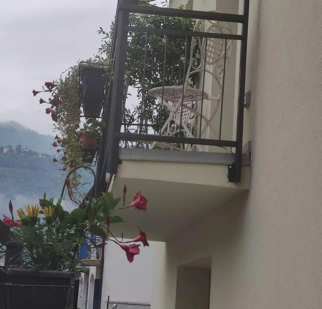 Lora Giusta Guest House Como